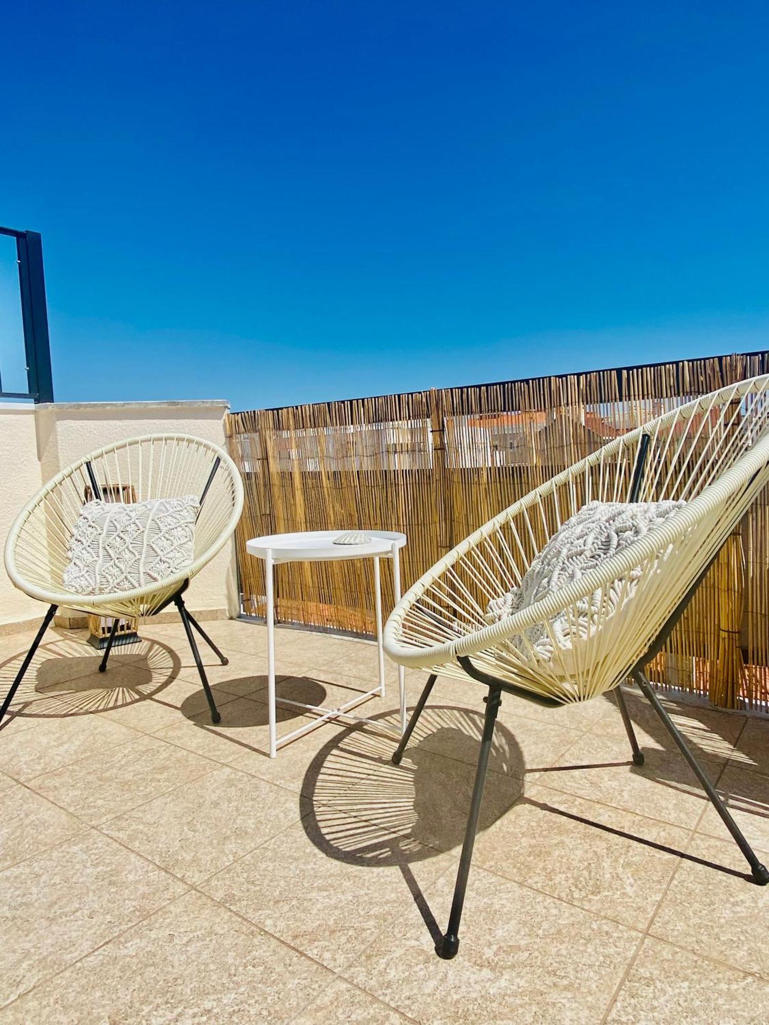 Caparica Rooftop Apartment *